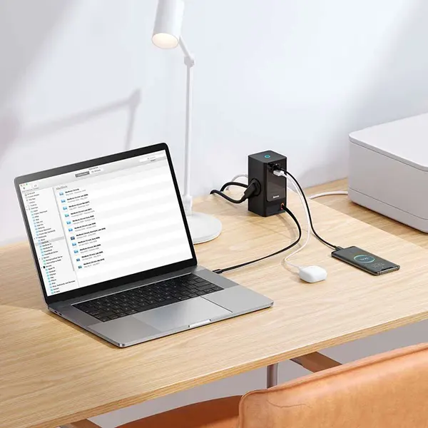 شارژر و پاورهاب رومیزی بیسوس Power Combo Digital-محتوا